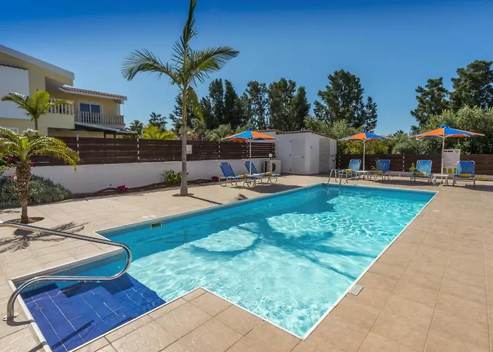 Coral Athina By ヴィラ