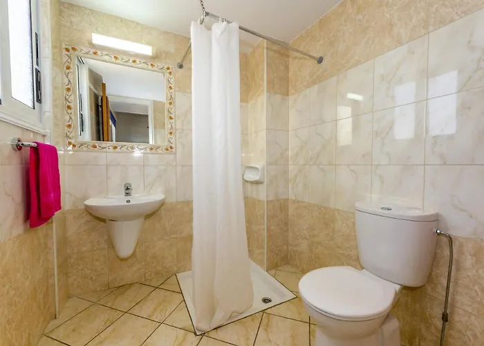 Coral Athina By ペイヤ